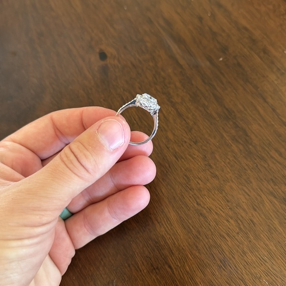 Stella and Dot Ring size 7 - Picture 6 of 6